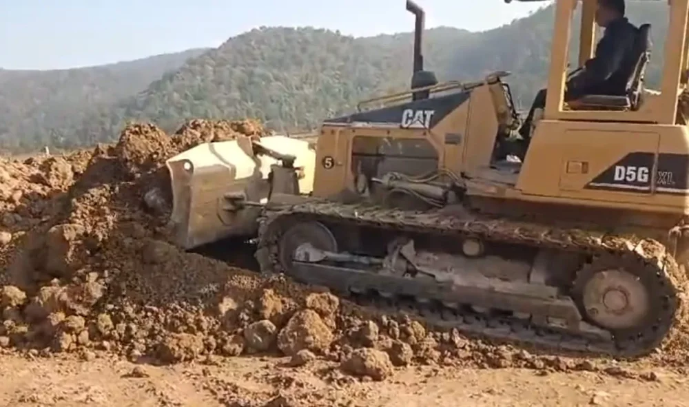 Caterpillar D5GXL Dozer